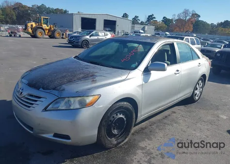 2008 Toyota Camry Le z USA, uszkodzony, nr VIN 4T1BE46K58U790728
